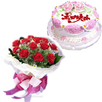 11朵红玫瑰 点缀小翠菊（或者满天星） 绿叶丰满，+8寸鲜奶油蛋糕